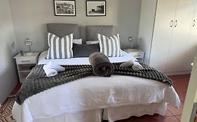 Jasmine Cottage - Fast Wi-Fi, Slow Living